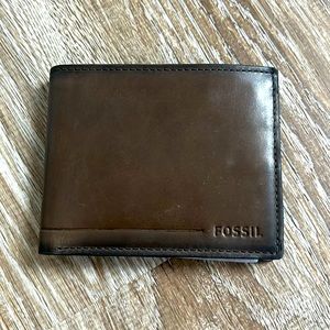 Men’s fossil wallet